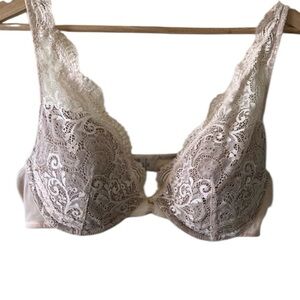 ThirdLove 24/7 Lace Contour Plunge Lace Bra in beige